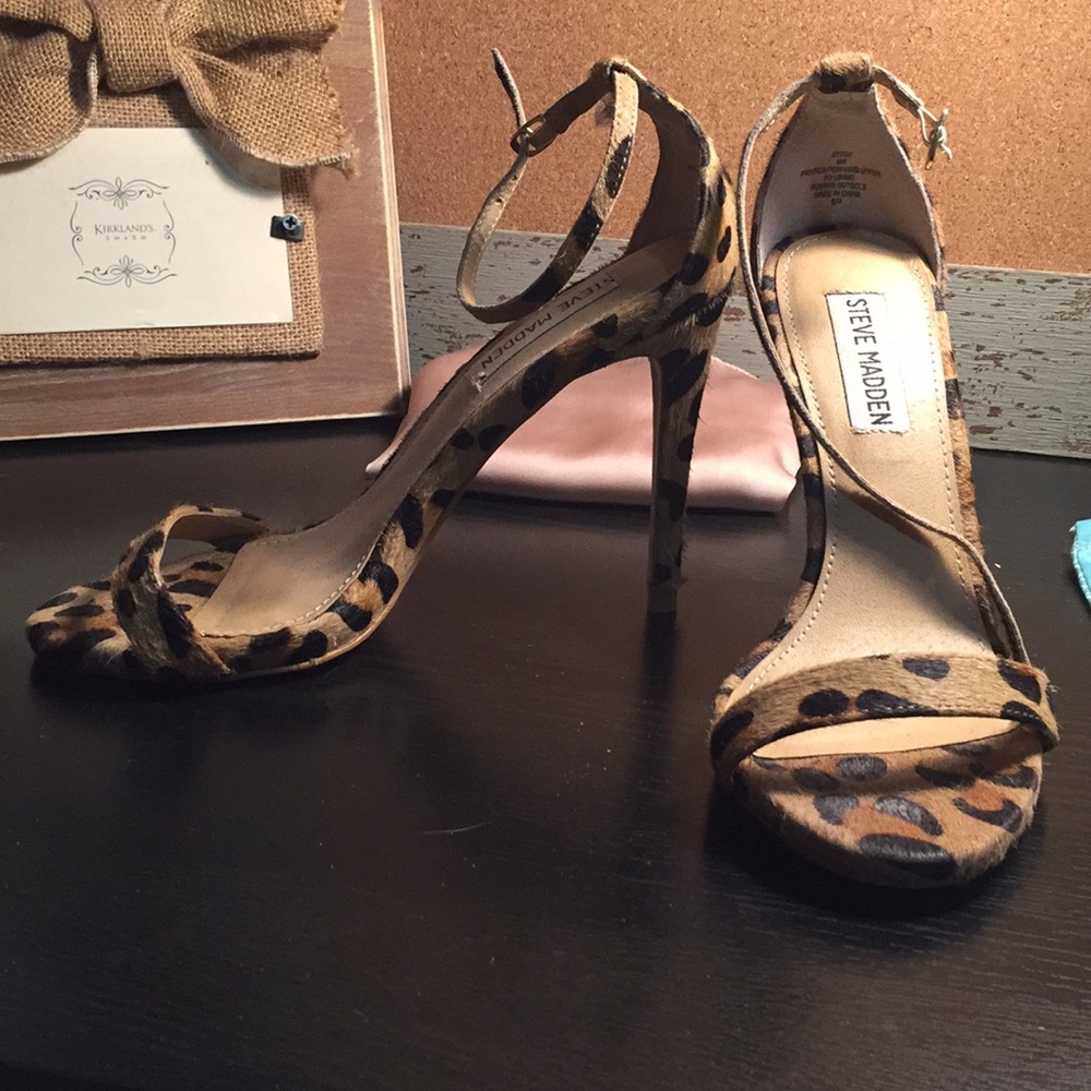 Steve Madden Stecy leopard heels
